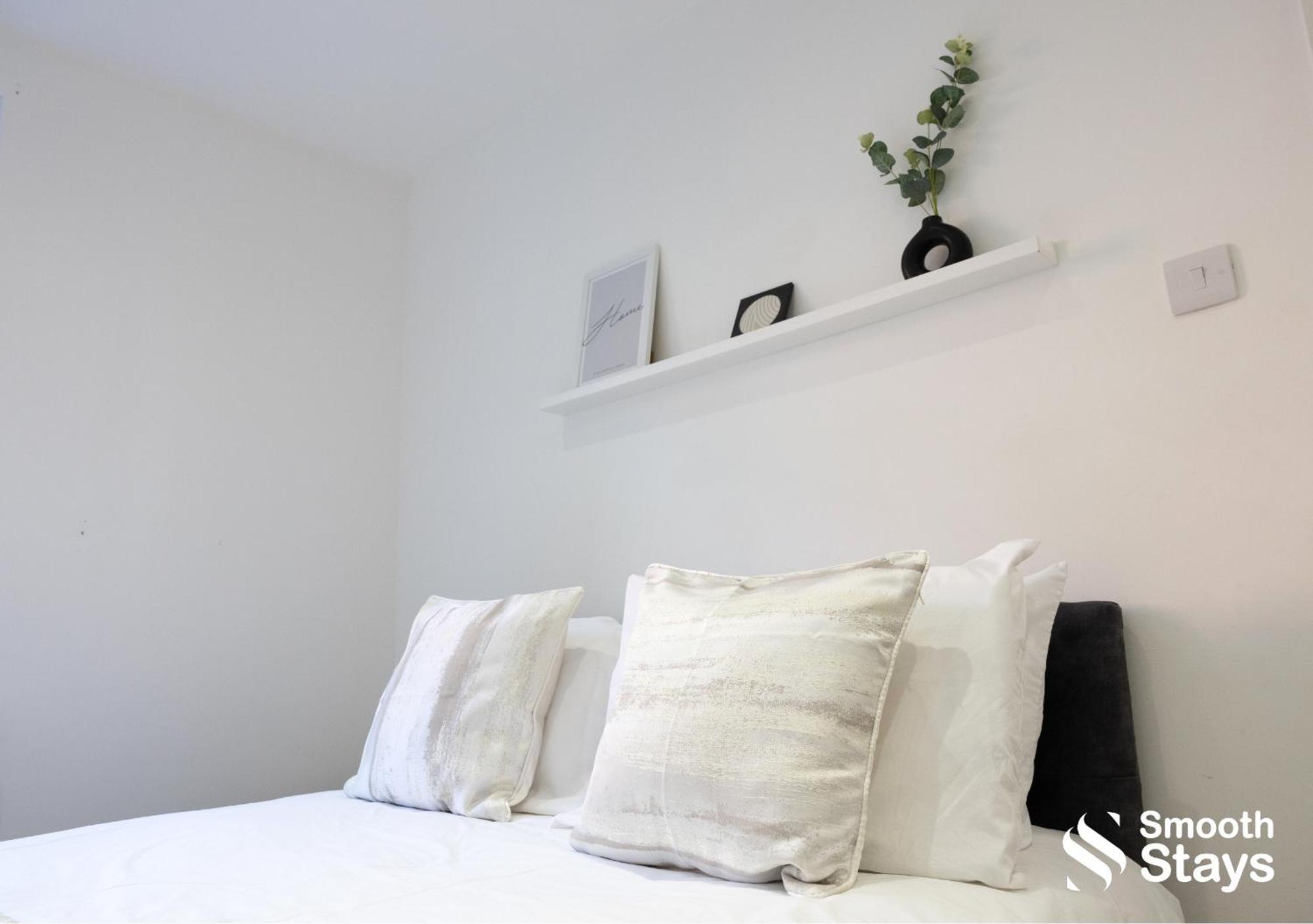 One Bedroom Apartment At Smooth Stays Short Lets & Serviced Accommodation Preston With Parking Near Train Station Exterior foto