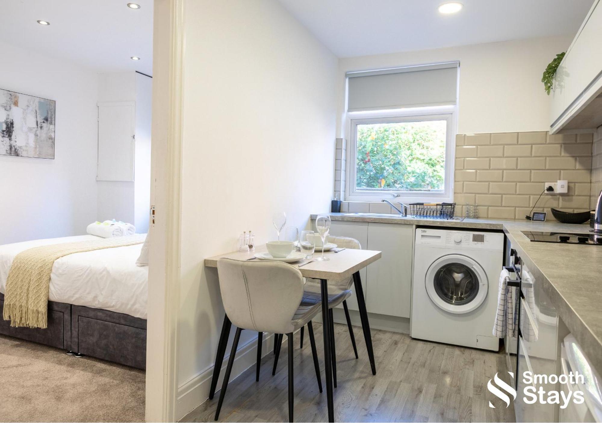 One Bedroom Apartment At Smooth Stays Short Lets & Serviced Accommodation Preston With Parking Near Train Station Exterior foto